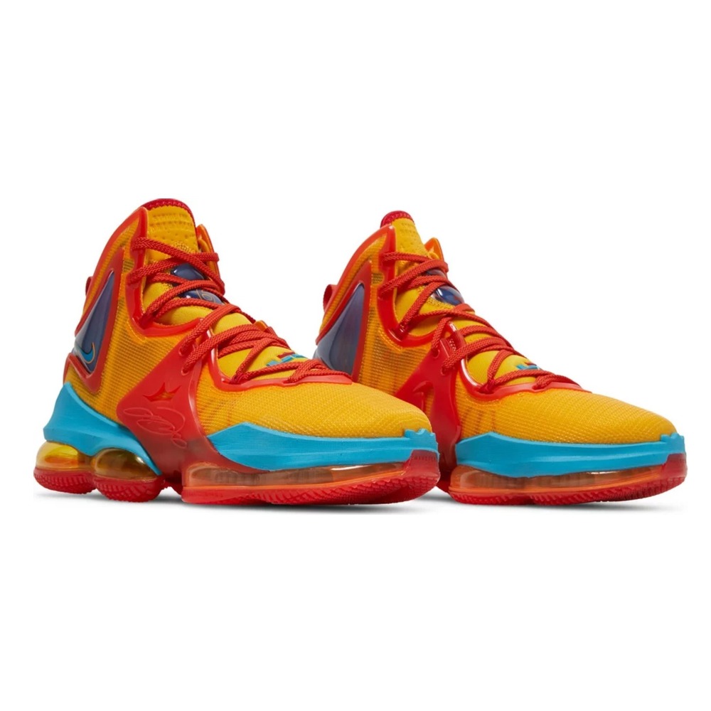 Nike LeBron 19 Tune Squad 5 Nike LeBron 19 Tune Squad - Görsel 5