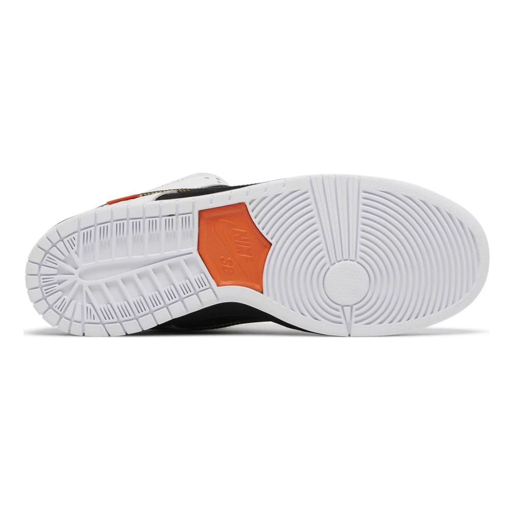 Nike SB Dunk Low Tightbooth 4 Nike SB Dunk Low Tightbooth - Görsel 4