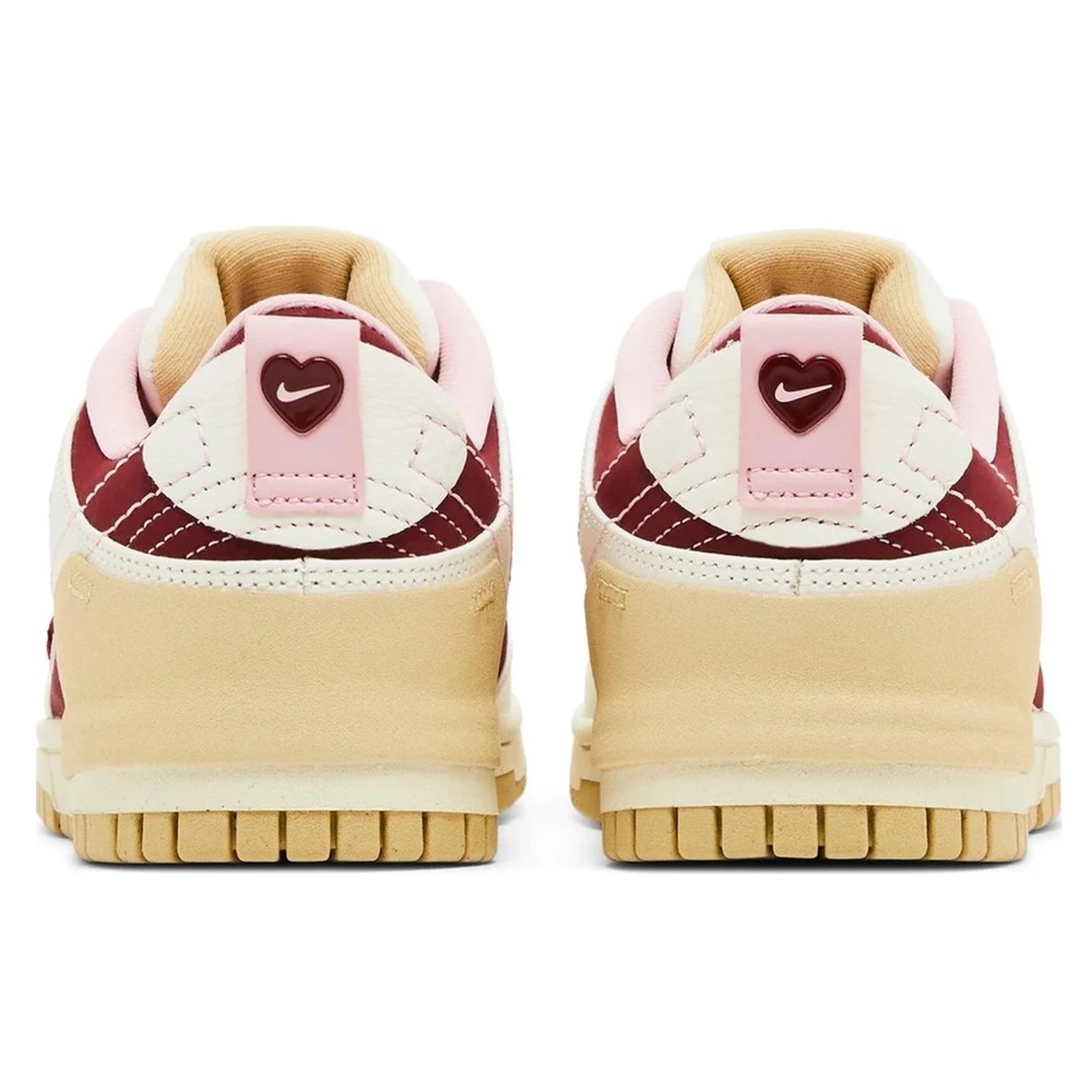 Nike Dunk Low Disrupt 2 Valentine's Day 3 Nike Dunk Low Disrupt 2 Valentine's Day - Görsel 3