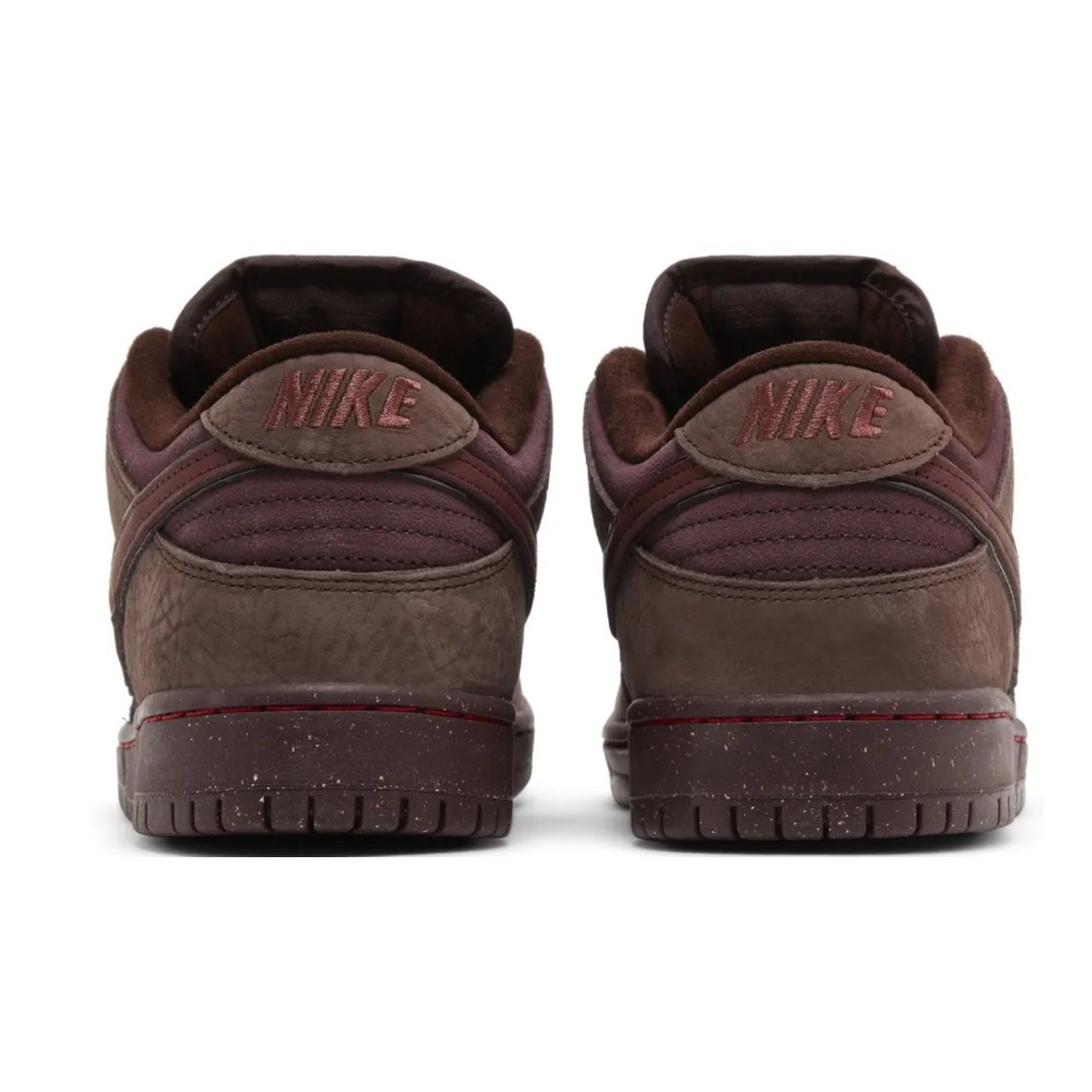 Nike SB Dunk Low City of Love Burgundy Crush 3 Nike SB Dunk Low City of Love Burgundy Crush - Görsel 3