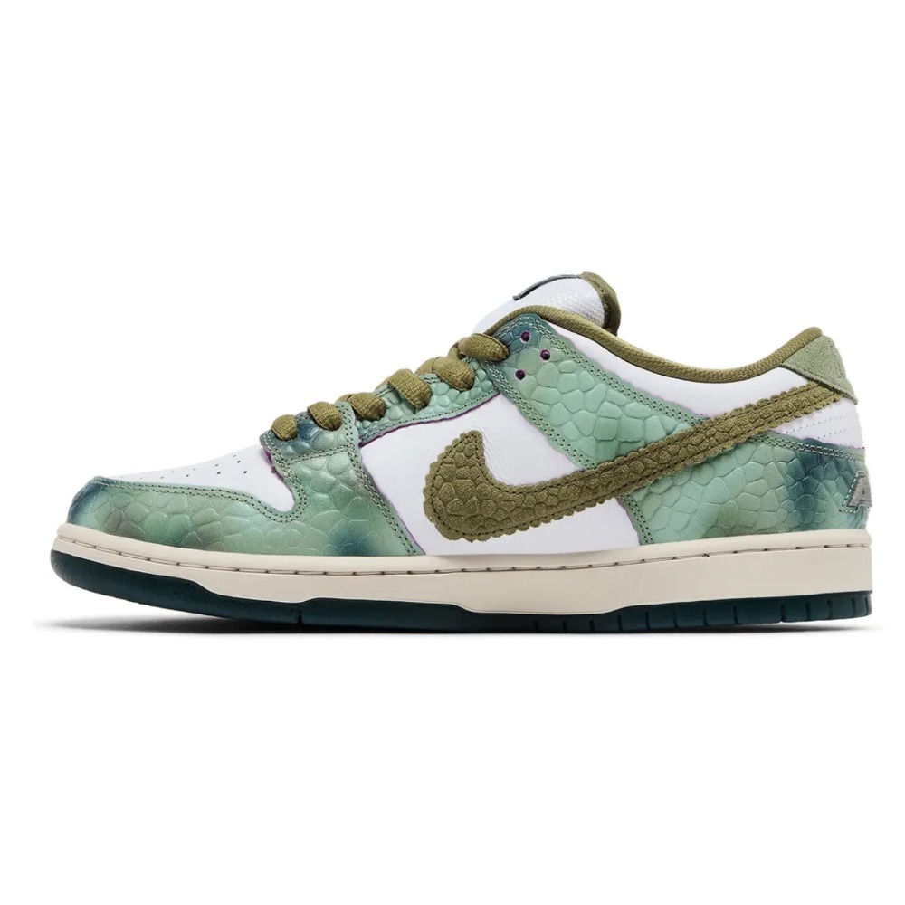 Nike SB Dunk Low Alexis Sablone Chameleon Spor Ayakkabı 2 Nike SB Dunk Low Alexis Sablone Chameleon Spor Ayakkabı - Görsel 2
